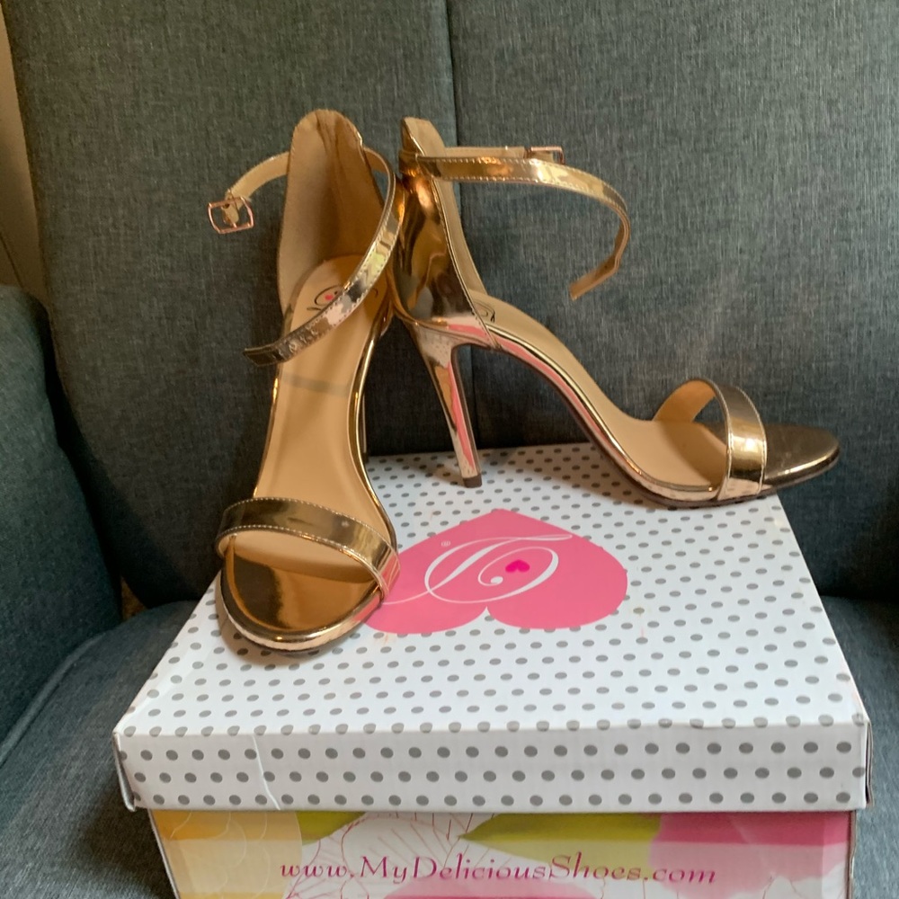 Gold heels size 7